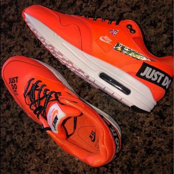 Neon orange Nike airmax 1 size 7.5 - Picture 6 of 8